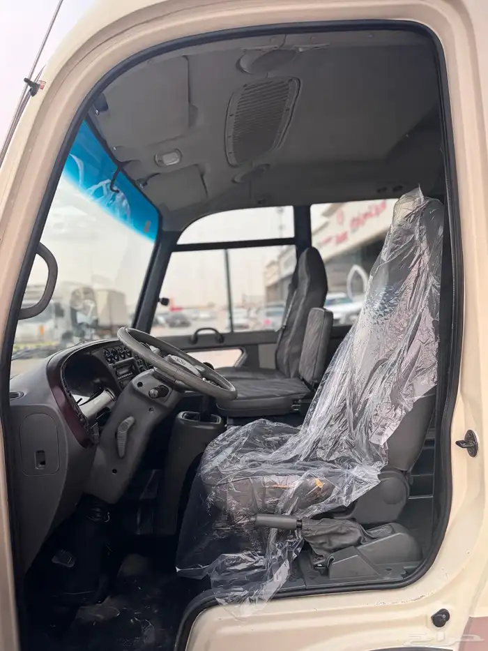 باص هونداي كونتي 2015 ديزل 30 راكب 7