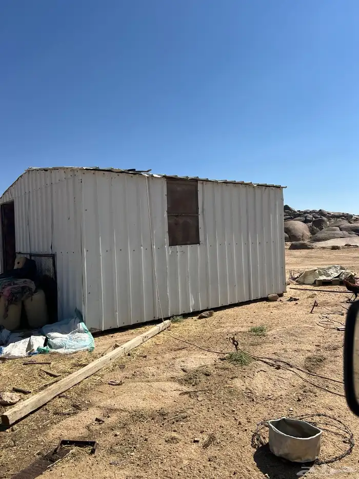 تانكي ماء 3 طن وصندقه 6