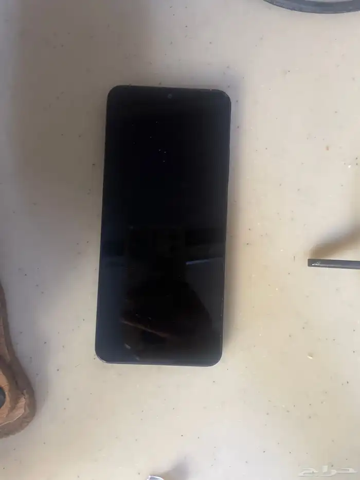 جوال نوعه REDMl شغال ودين علا السوم 0