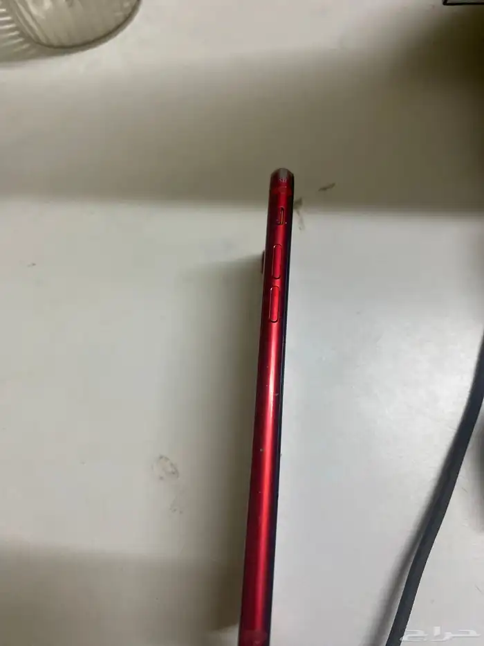 ايفون 8العادي ذاكره 64 3