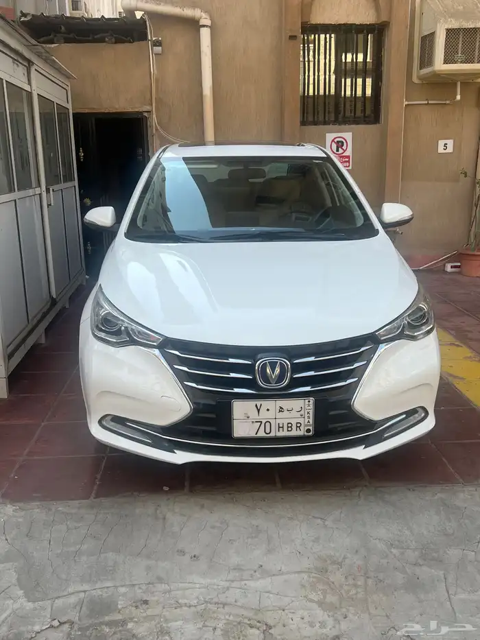 سيارة شنجان ممشى 70 ألف 2023 نظيفه جدا  والبيع سمح 0