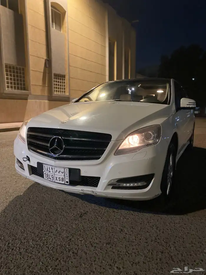 للبيع مرسيدس R300 موديل 2011 مخزن 11