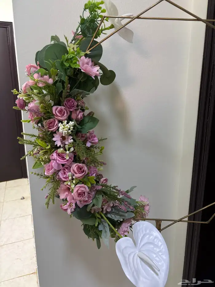 ستاند مناسبه جاهز بالورود 1