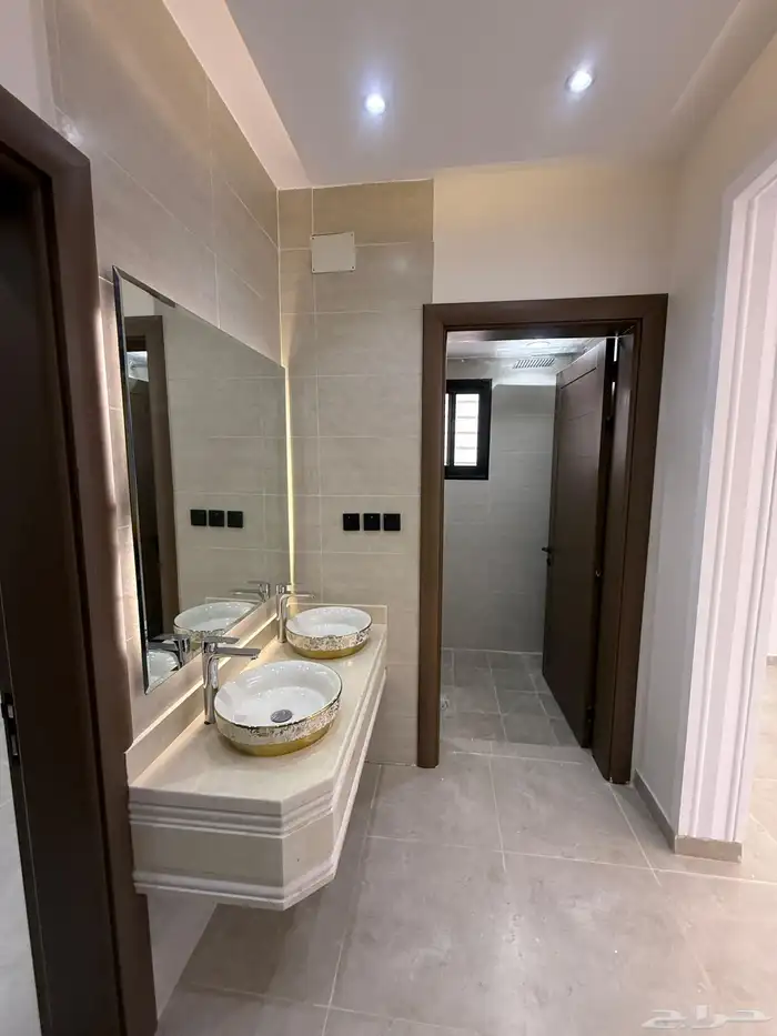 للبيع شقق علويه بمصعد جاهز وسطح خاص ف حي الضيافه ب 500الف 5