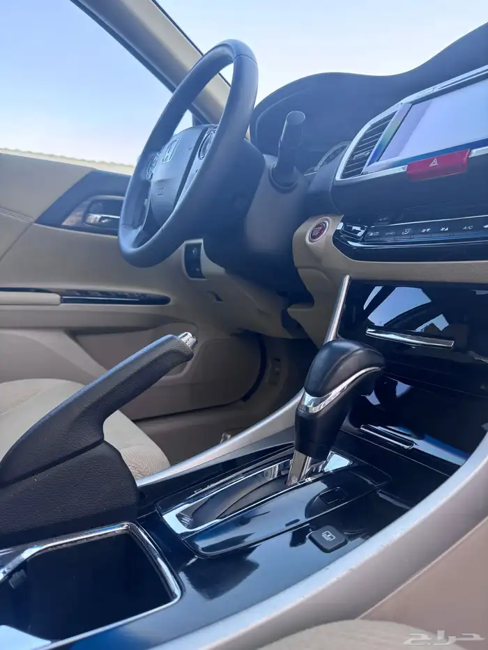 هوندا اكورد ( فل كامل نظيف ) 63