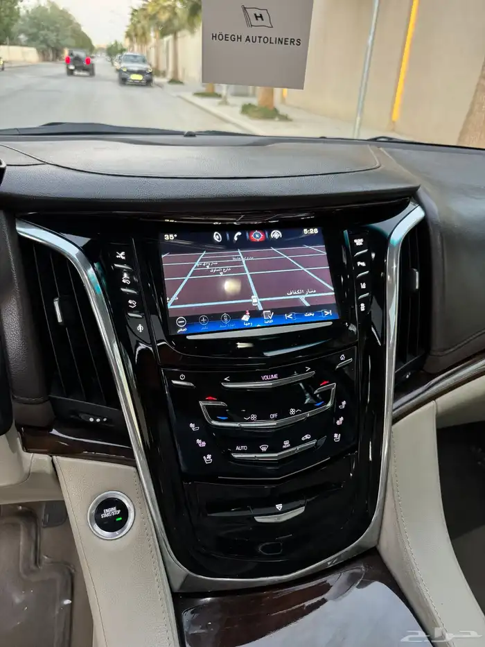 اسكاليد 2015 قصير سعودي اعلى فئه بحالة الوكاله 30