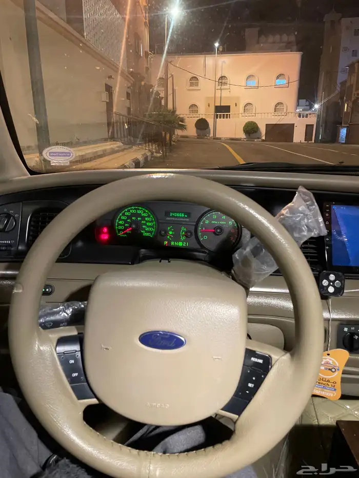 فورد فكتوريا 2010 للبيع او البدل المناسب 4