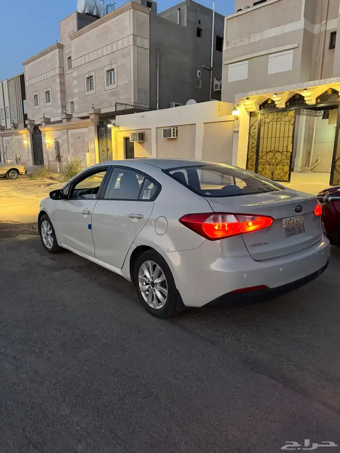 كيا سيراتو 2015 2