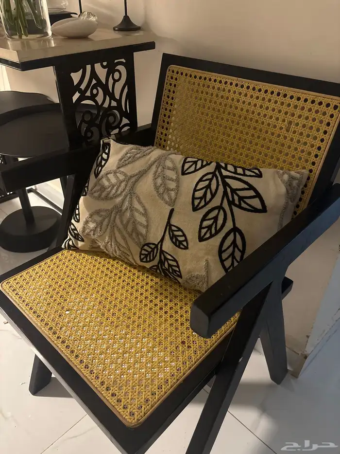 كرسي خشب للبيع 1