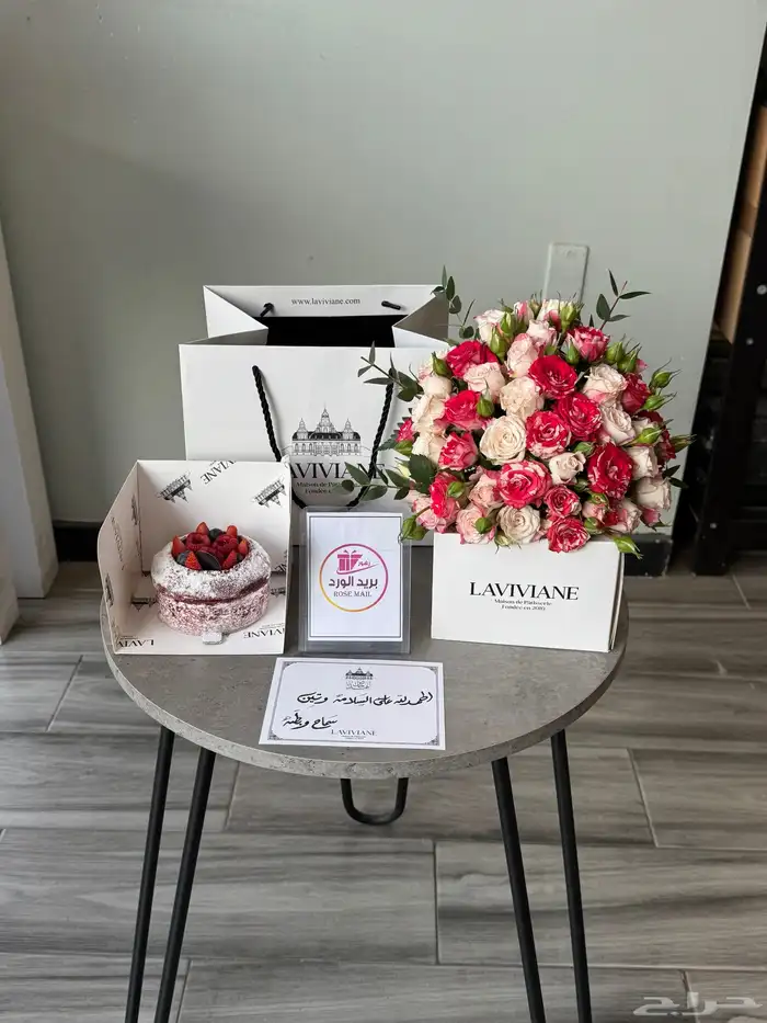 ورد مع كيك 0