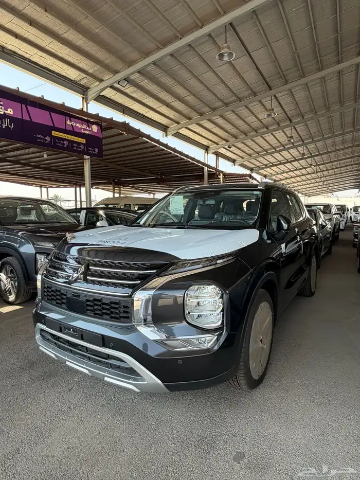 ميتسوبيشي اوتلاندر نص فل لاين 2025 3