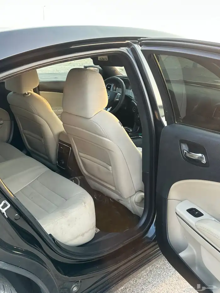 دوج تشارجر 2013 8