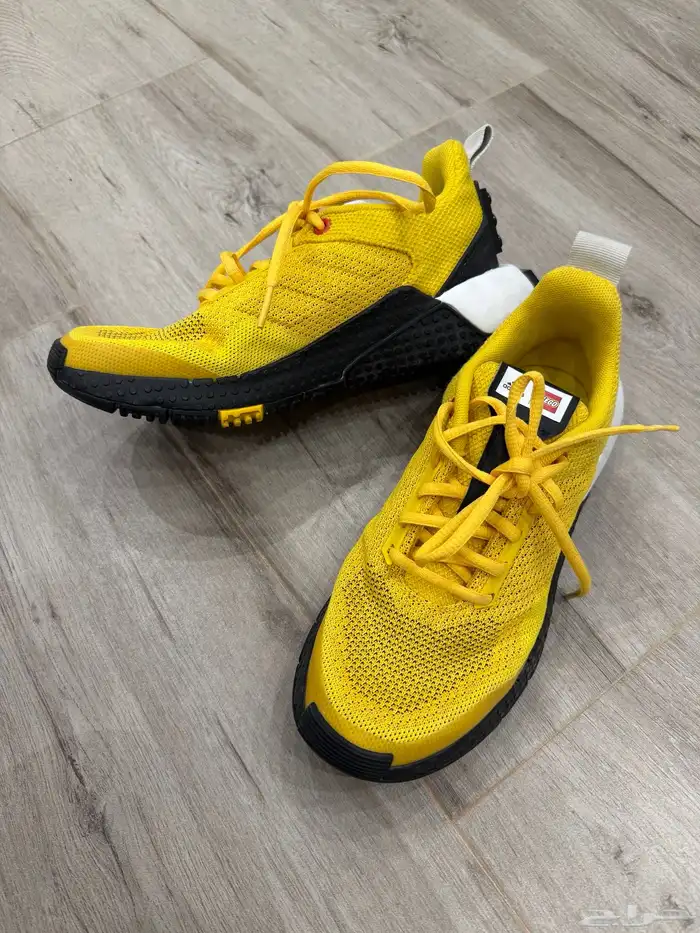 جزم اديداس اصلي مقاس38 ولادي 0