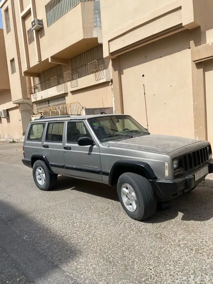 جيب شروكي 2000 0