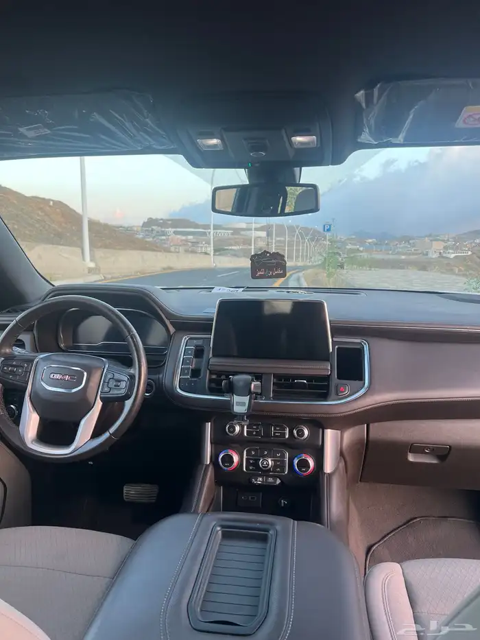 جمس يوكن اسود قصير بدون دبل موديل 2022 9