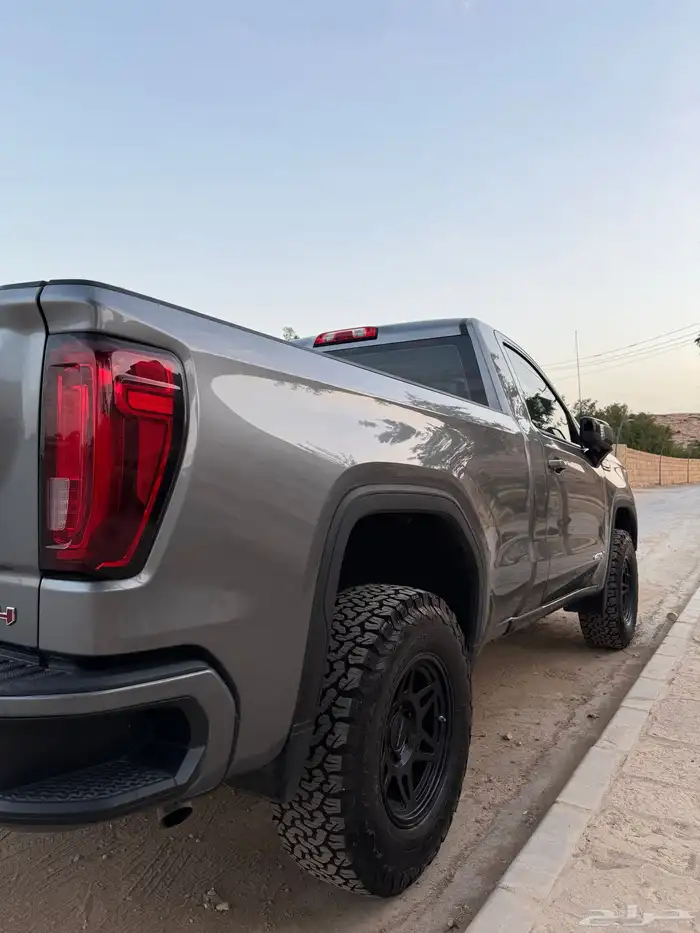 سييرا AT4 نظيف رمادي 38