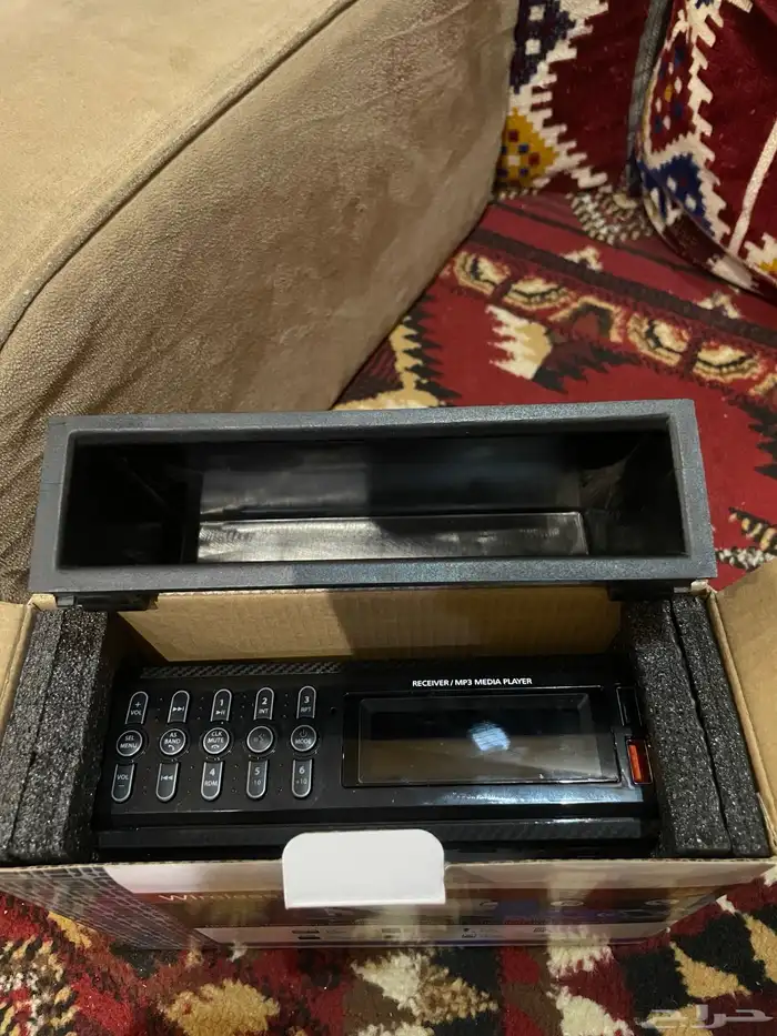 مسجل للبيع بكرتونة مع الدرج حقه يدعم البلاتوث على السوم 0