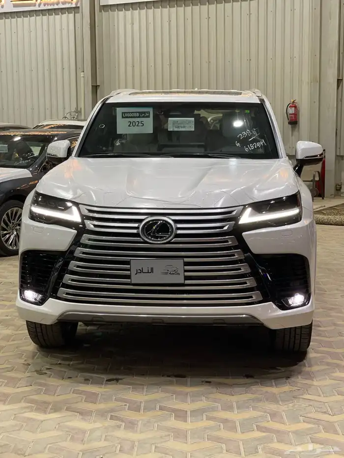 لكزس Lx BB سعودي عدةالوان بطاقه كاش اقساط 6