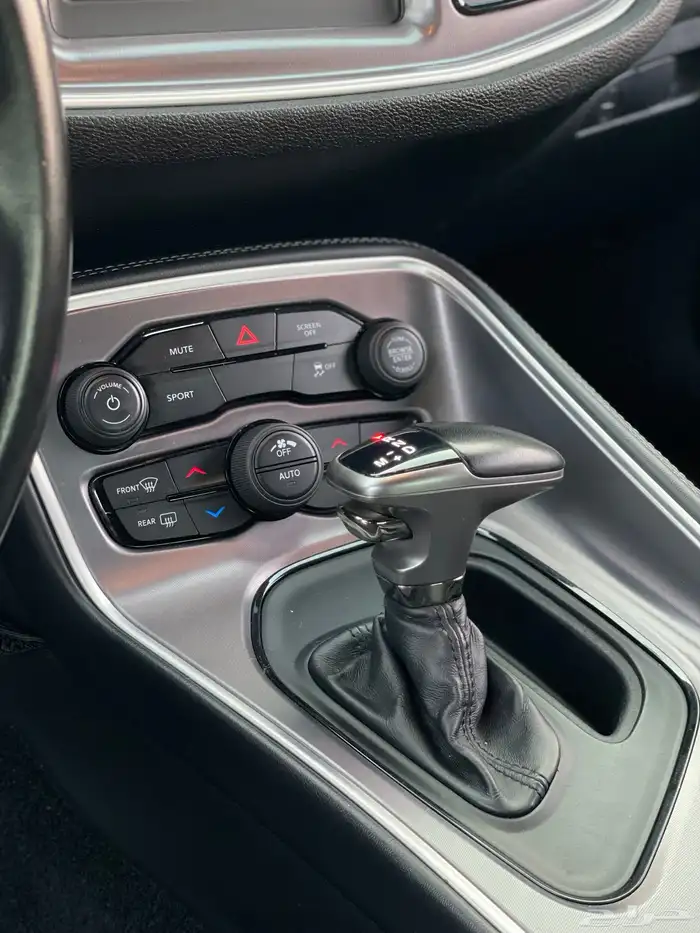 دودج - تشالنجر - SXT - 2021 - سعودي 12