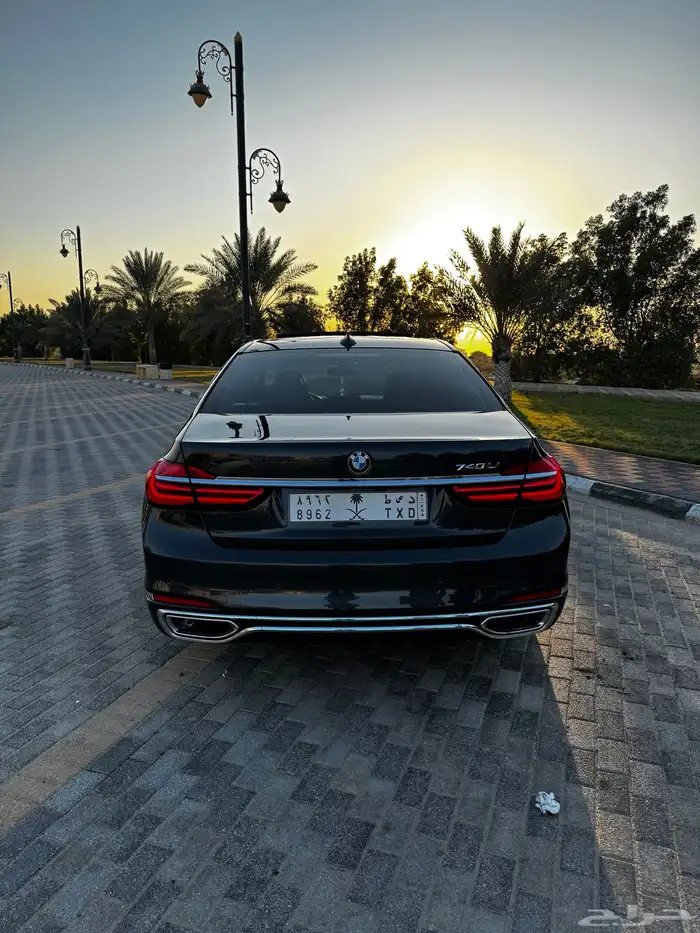 BMW 2019 740li 11