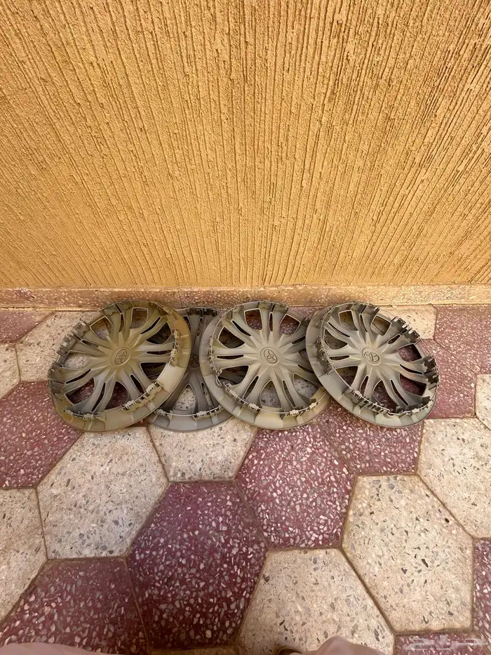 طيس هايلكس وانوفا وكاله 2015 إلى 2012 1