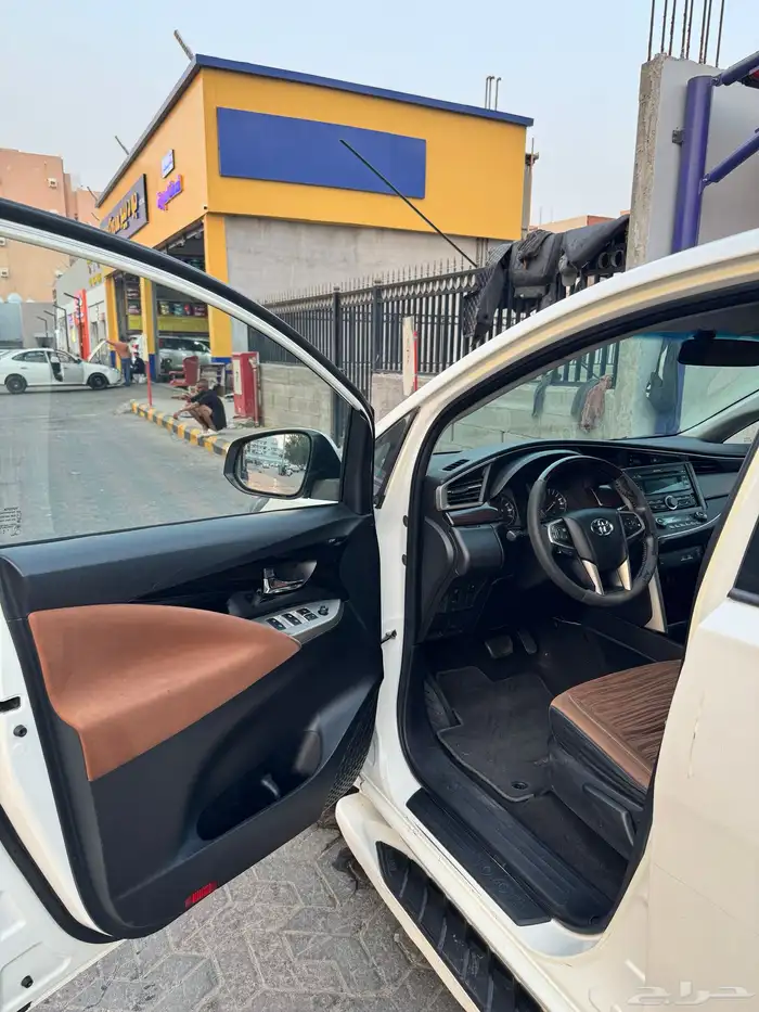 انوفا تايوتا 2017 4