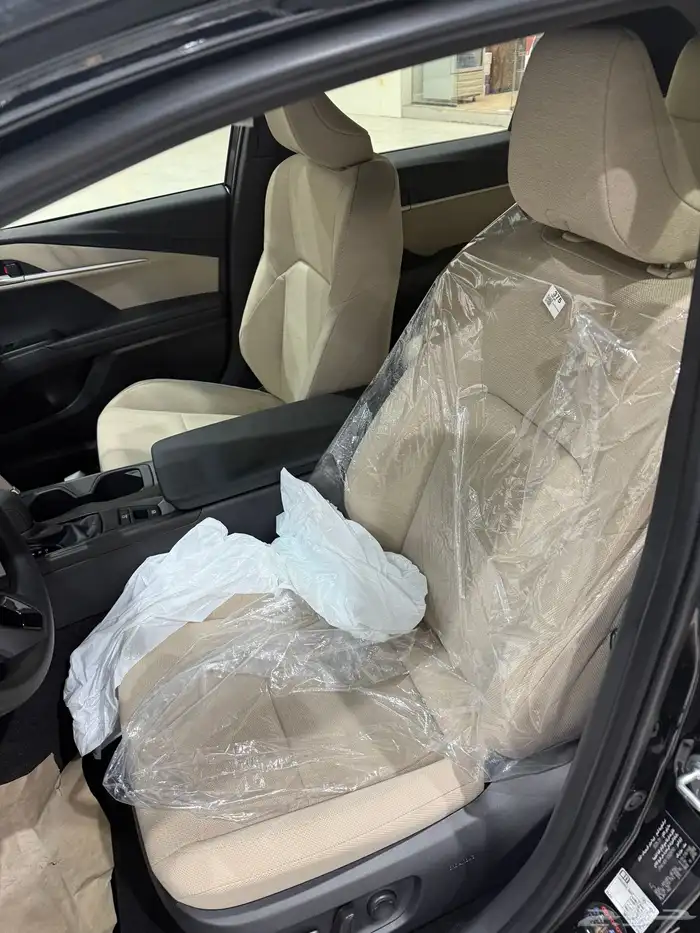 كامري E بنزين 2025 أسود اقل سعر بالسوق 10