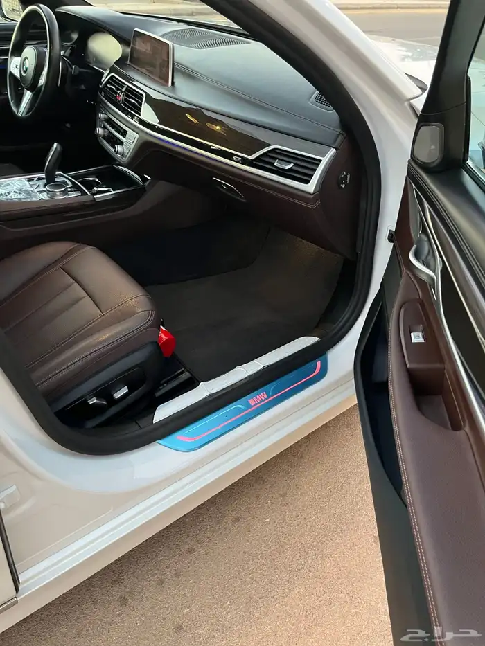 بي ام دبليو 730 2020 21