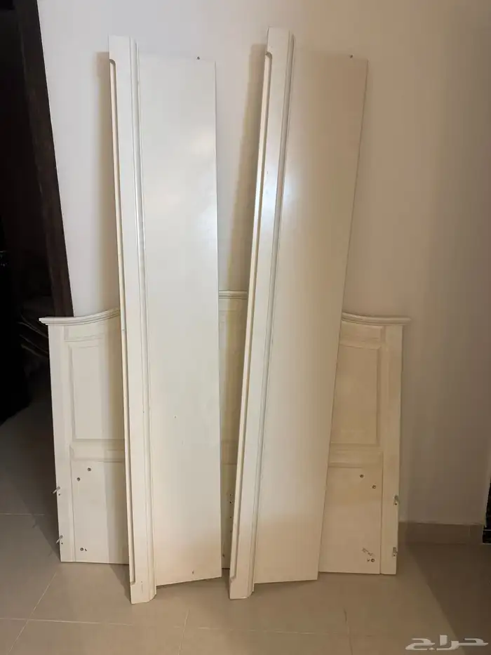 للبيع سرير وكومدينه 3