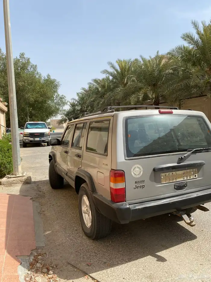 جيب شروكي 2000 5