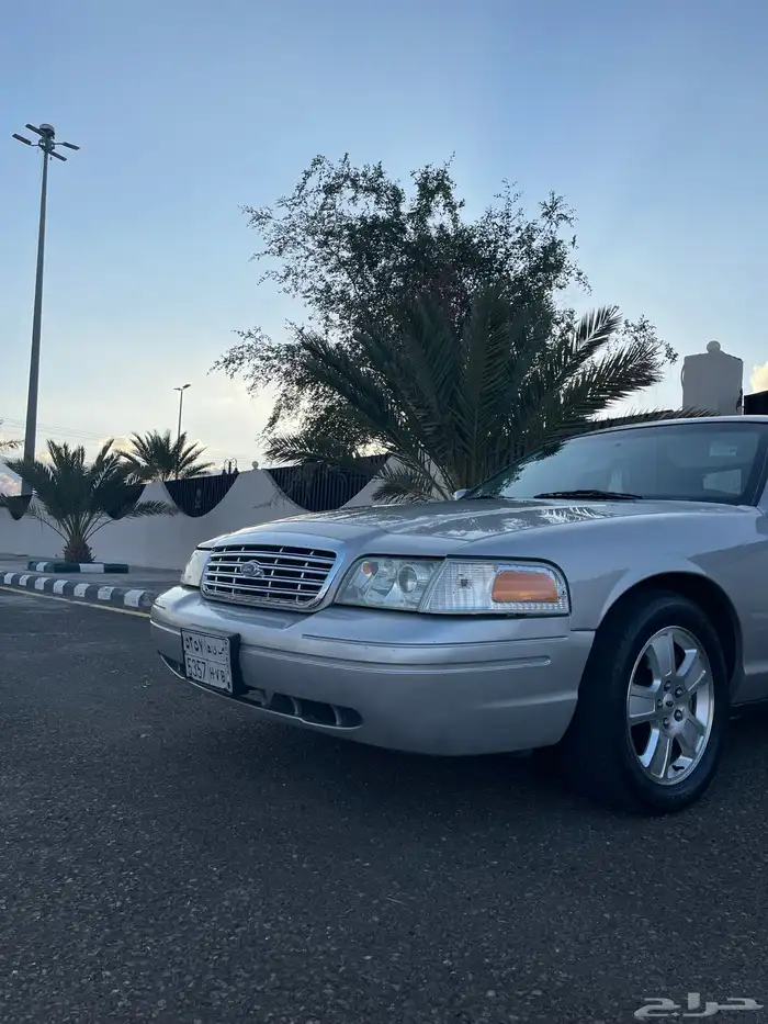 فورد فكتوريا 11 بودي ومحركات بلد 42