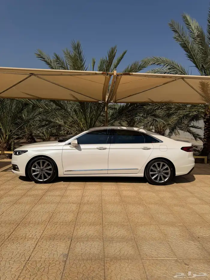 فورد تورس تيتانيوم فل كامل مخزن 2022 2