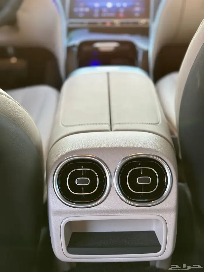 مرسيدس C300 2023 بدي وكاله 45