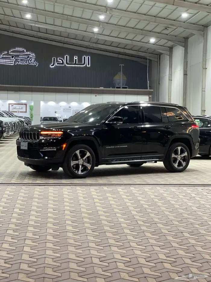 جراند شروكي ليمتد بلس V6 2024 1