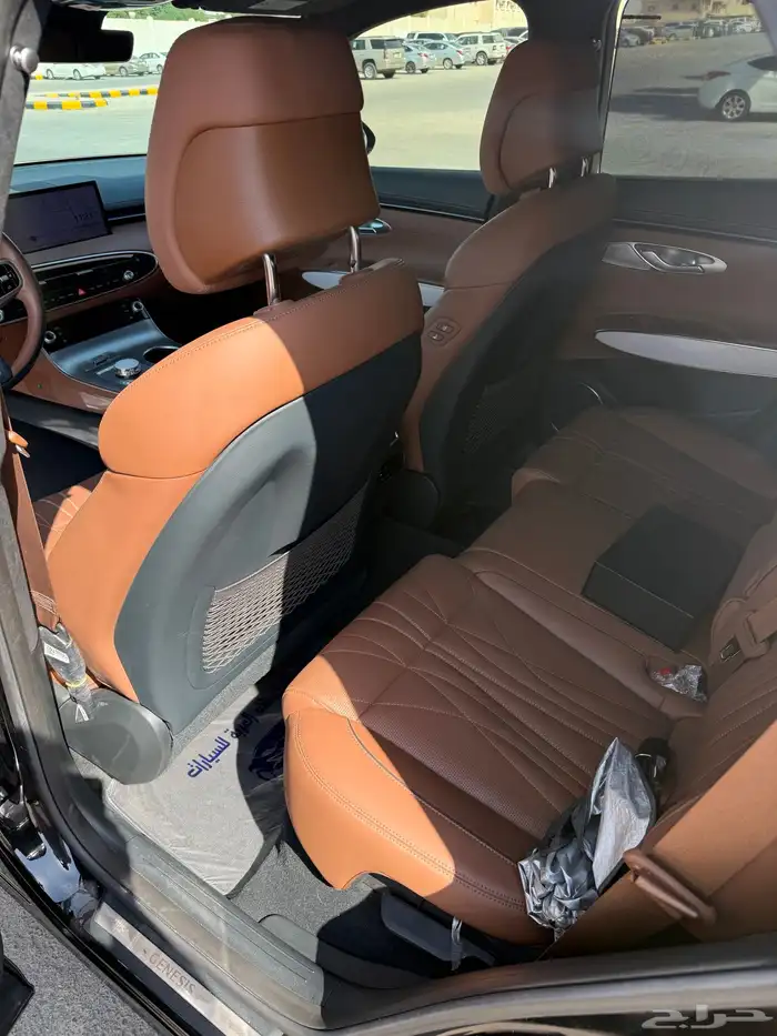 جيب جنسس GV70 8