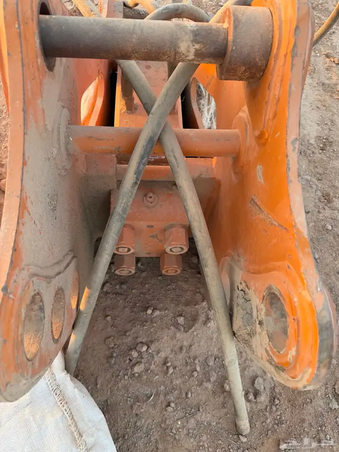 دقاق جي سي بي للبيع 2