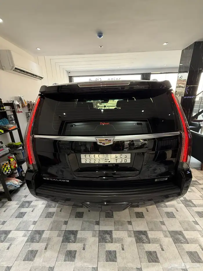 كاديلاك اسكاليد 13