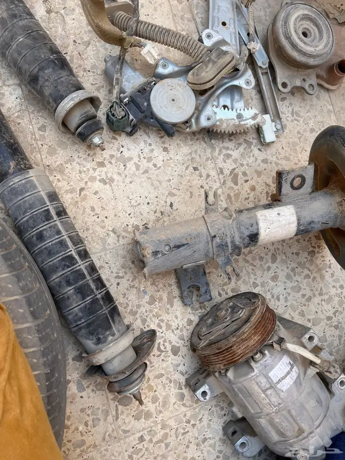 دينمو قزاز التيما مكسيما وبعض سيارات نيسان و اثنين مساعد 1