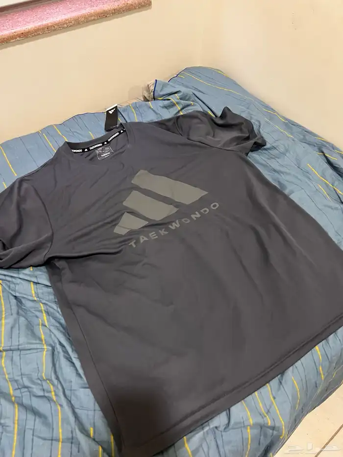 ملابس رياضية 0