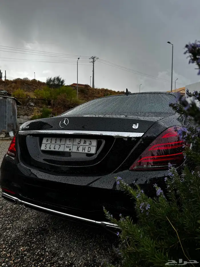 مرسيدس بنز 9