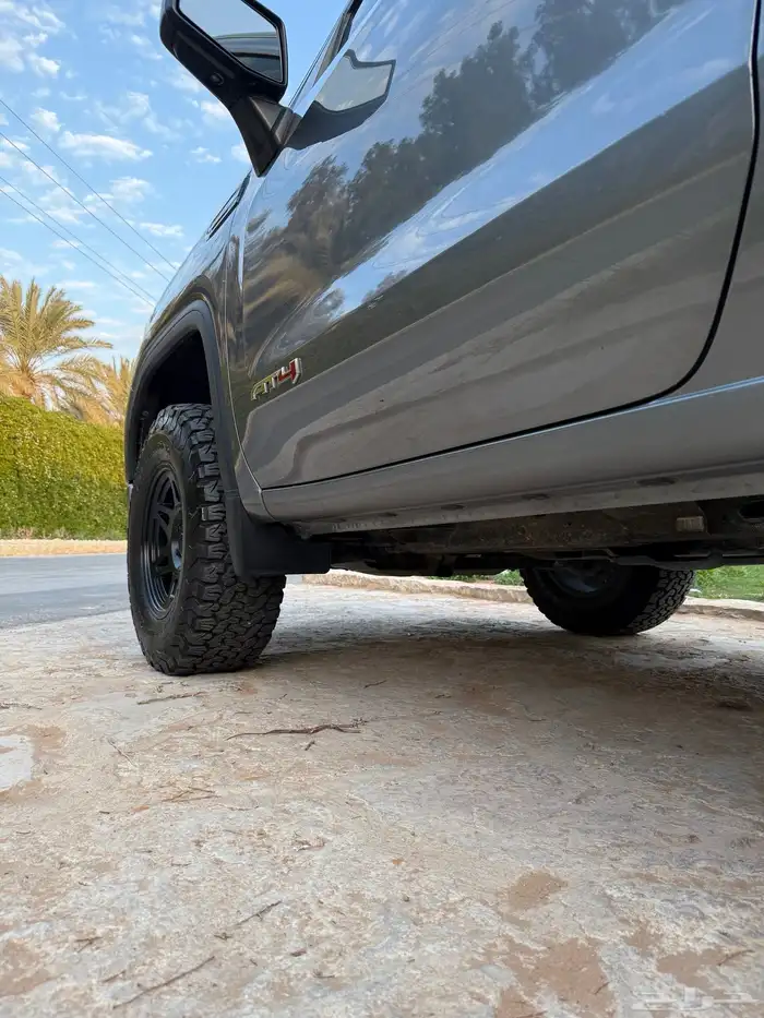 سييرا AT4 نظيف رمادي 66