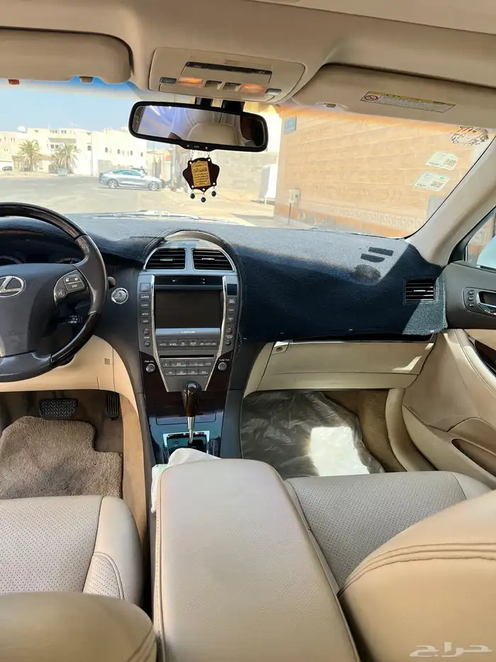 لكزس es3502012 6