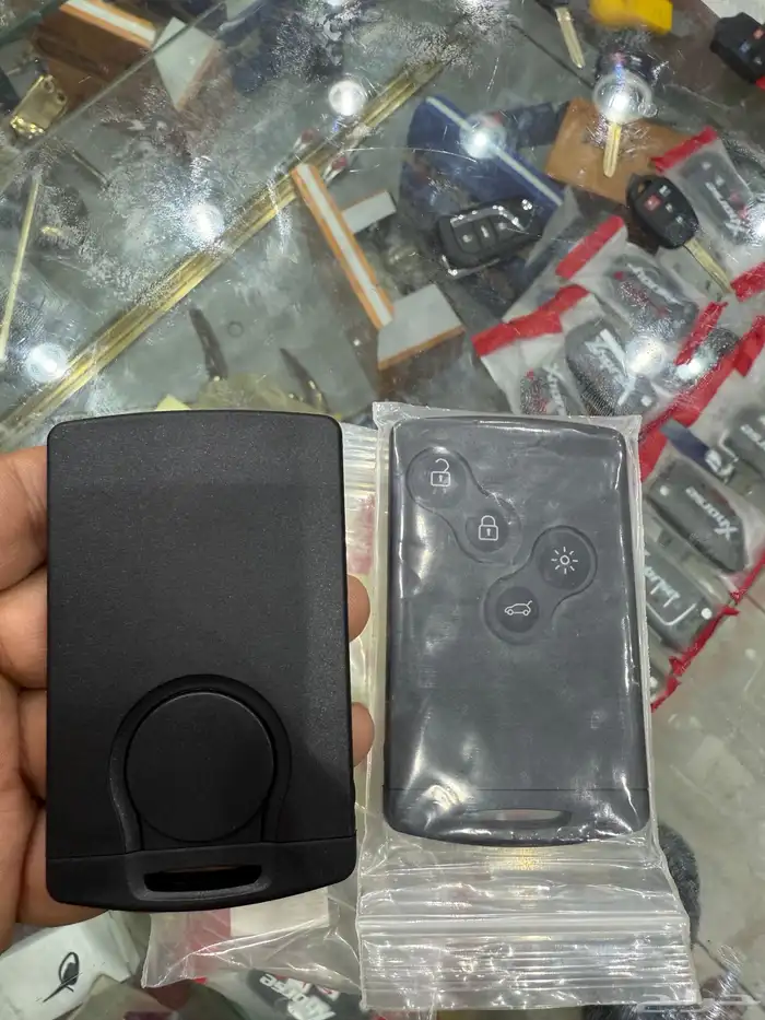 مفتاح رينو كرت مع البرمجه 1
