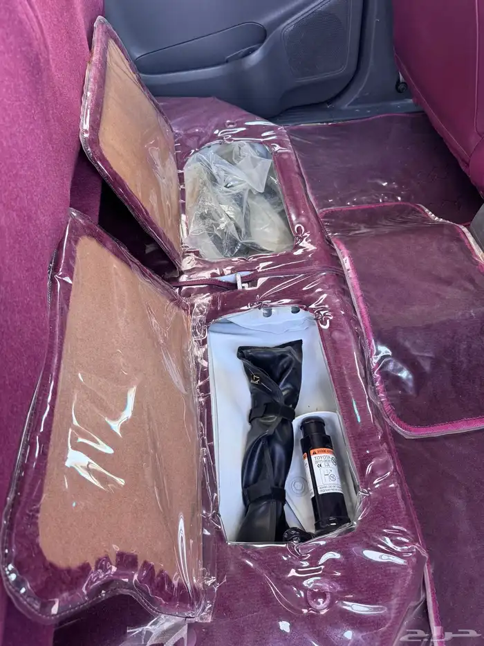 هايلوكس ( مخزن بريمي ) 90