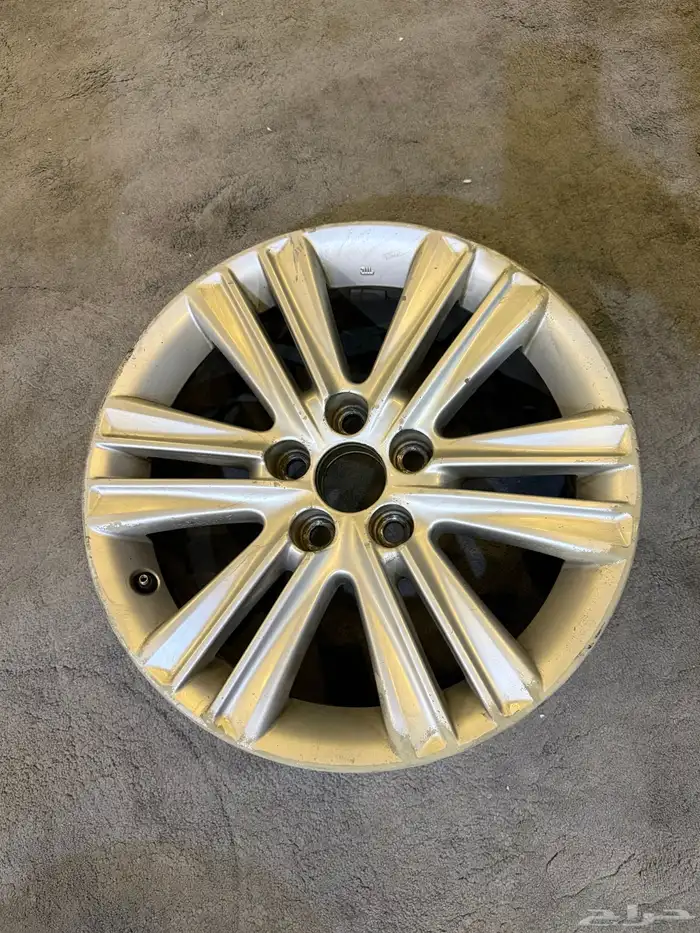 جنوط مستعملة لكزسes350 موديل 2014 ا 4