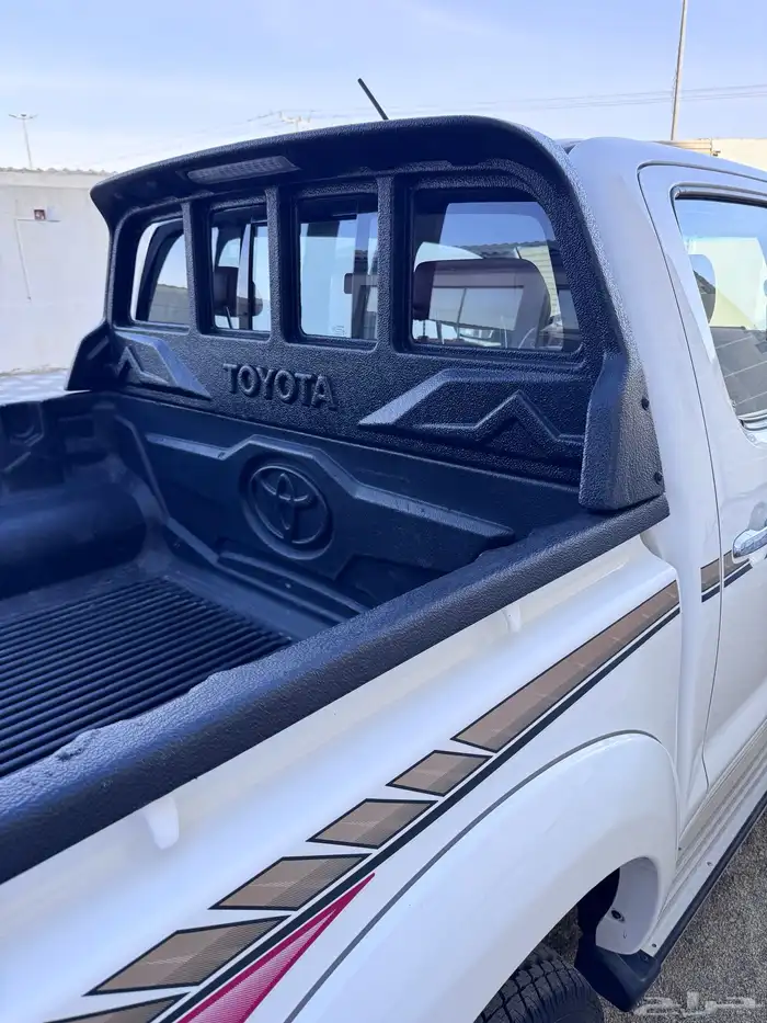 هايلوكس ( مخزن بريمي ) 56