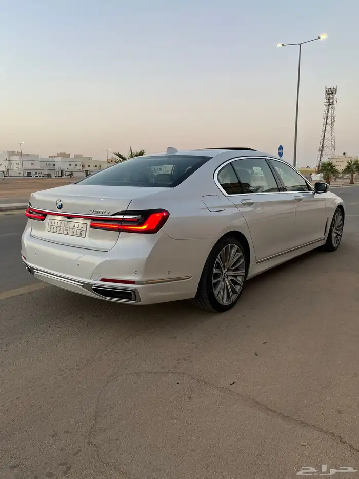 بي ام دبليو 730 2020 9