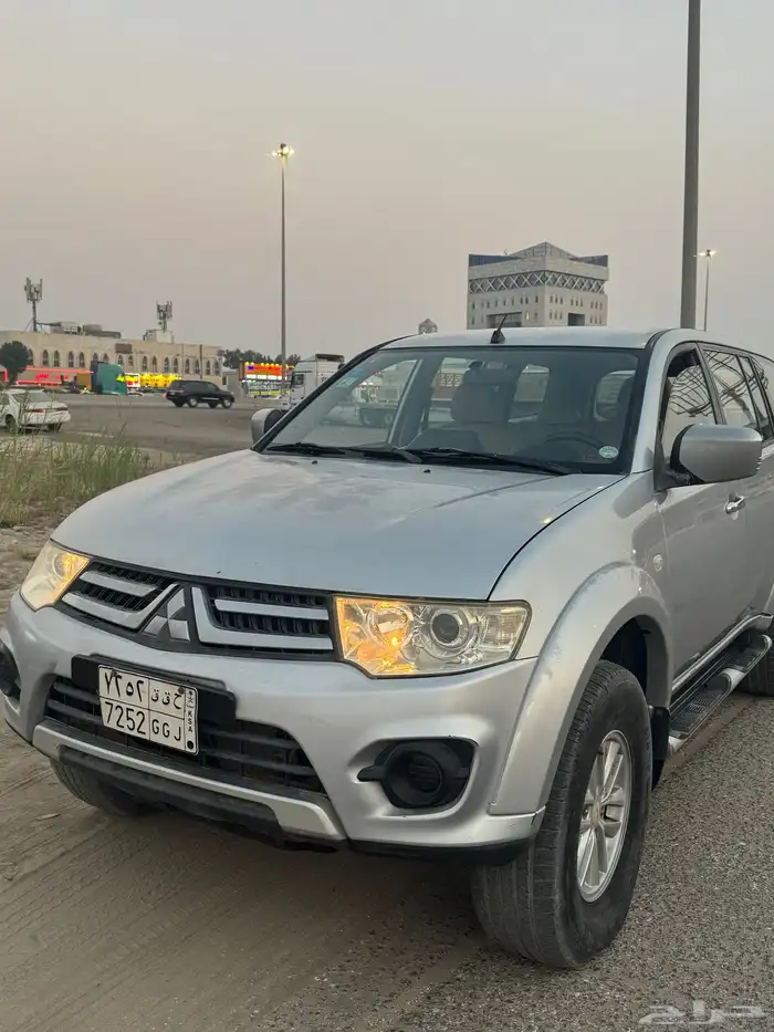 للبيع باجيرو سبورت 2015 2