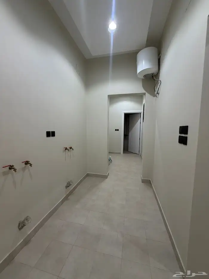 للبيع فيلا كبيره مودرن البكيريه حي الرياض 26