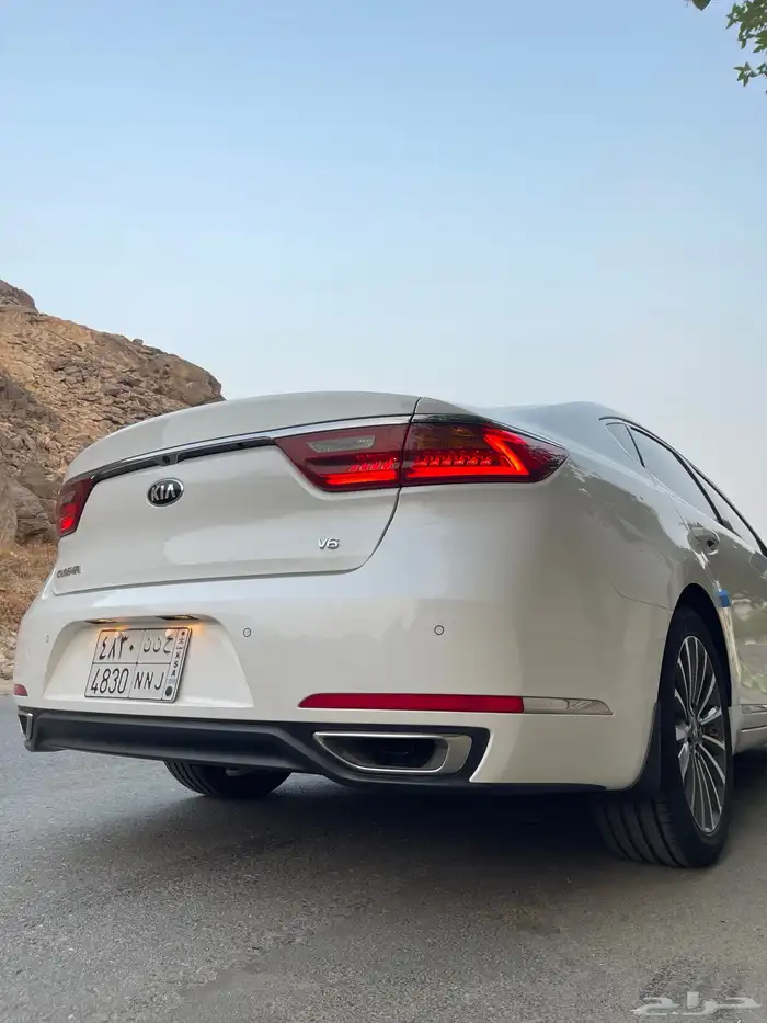 كيا كادينزا 2018 شبه الاصفار 24